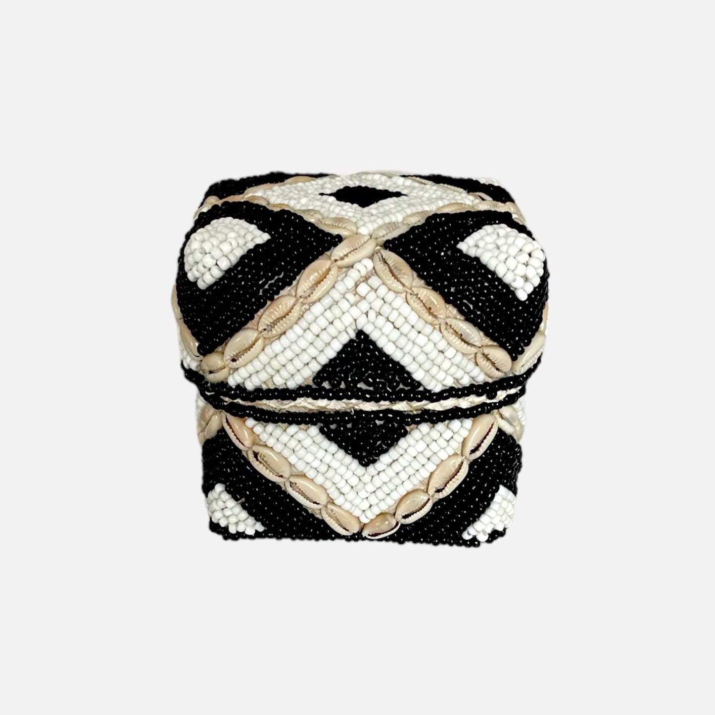 Melasti Beaded Box with Shells Black & White